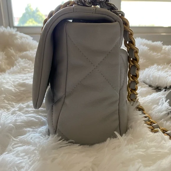🤍Chanel19 Small grey bag🤍 - Picture 11 of 17